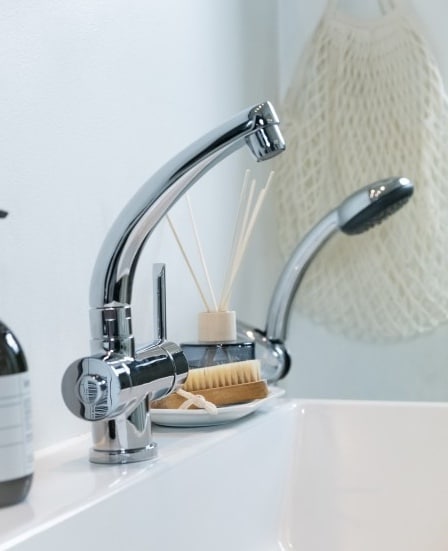 Paffoni New Stick DUO håndvaskarmatur med indbygget omskifter til brusefunktion